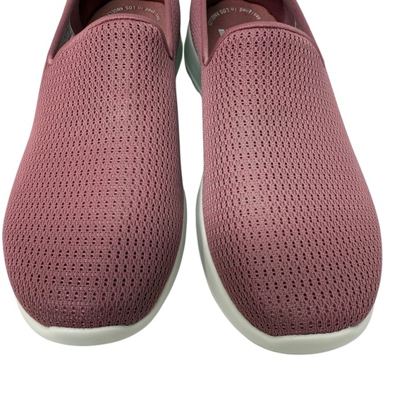 Skechers Women's Size 6.5 Go Walk Joy Sneaker shoes comfortable NWT - Picture 7 of 11